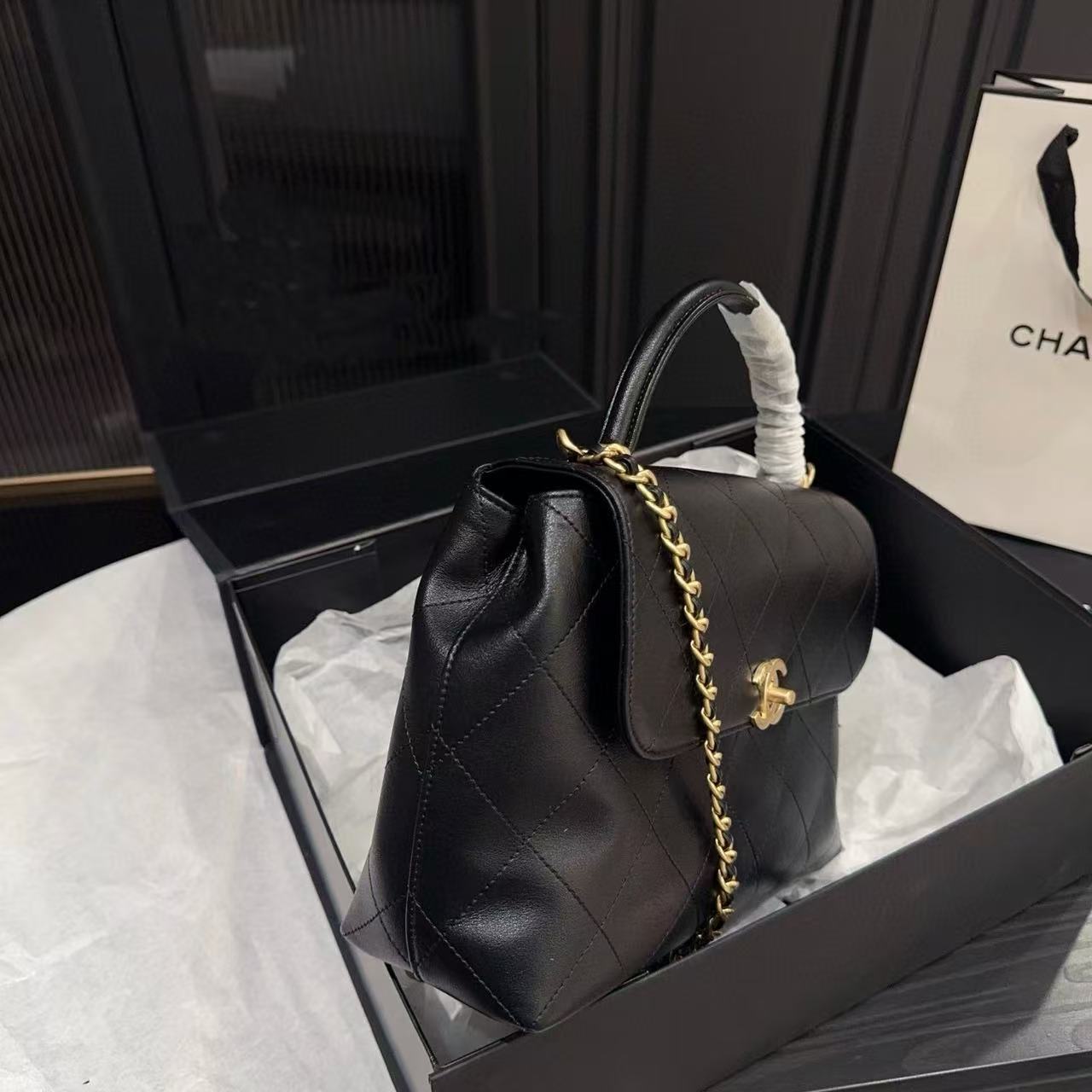 CHANE1 チェーンフラップハンドバッグ【50％割引+送料無料】