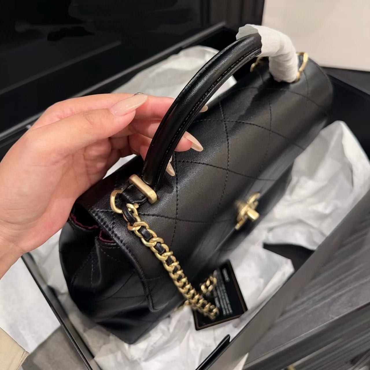 CHANE1 チェーンフラップハンドバッグ【50％割引+送料無料】