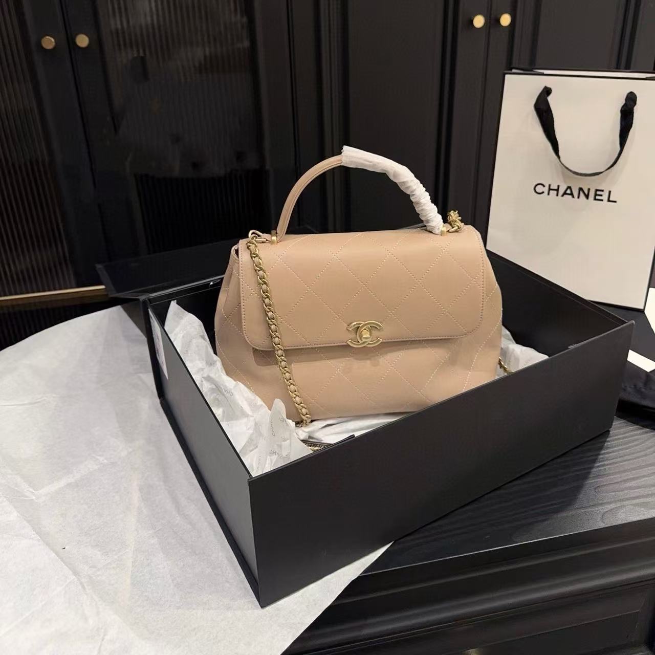 CHANE1 チェーンフラップハンドバッグ【50％割引+送料無料】