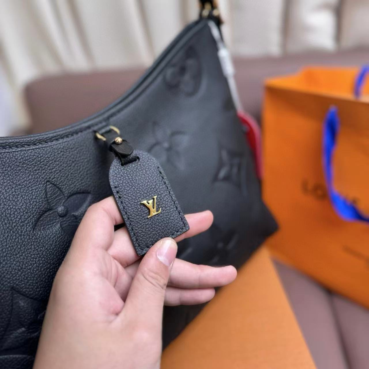 LVの高品質エンボス加工アンダーアームバッグ【50％割引+送料無料】