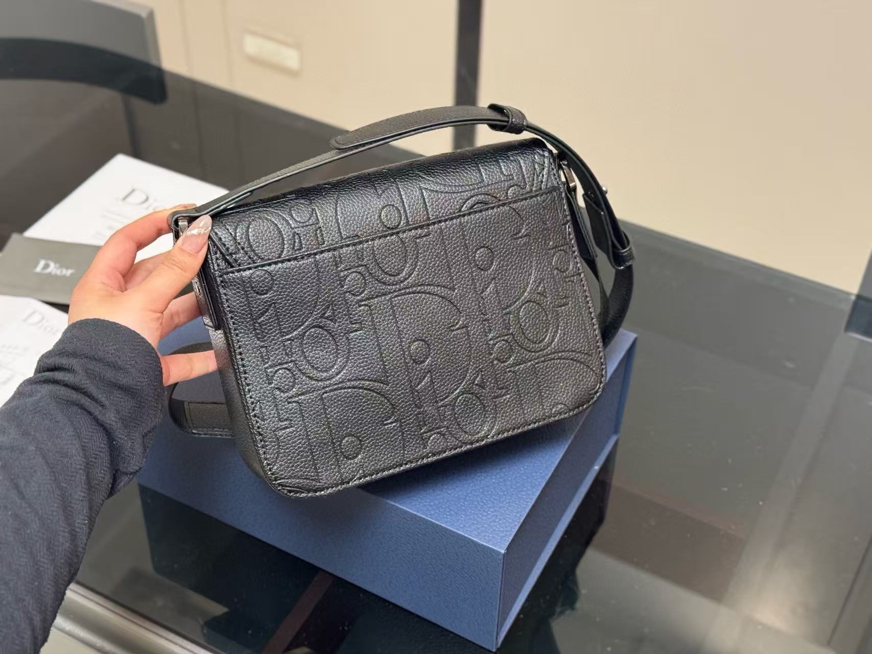 DI0Rメンズシングルショルダークロスボディバッグ【50％割引+送料無料】