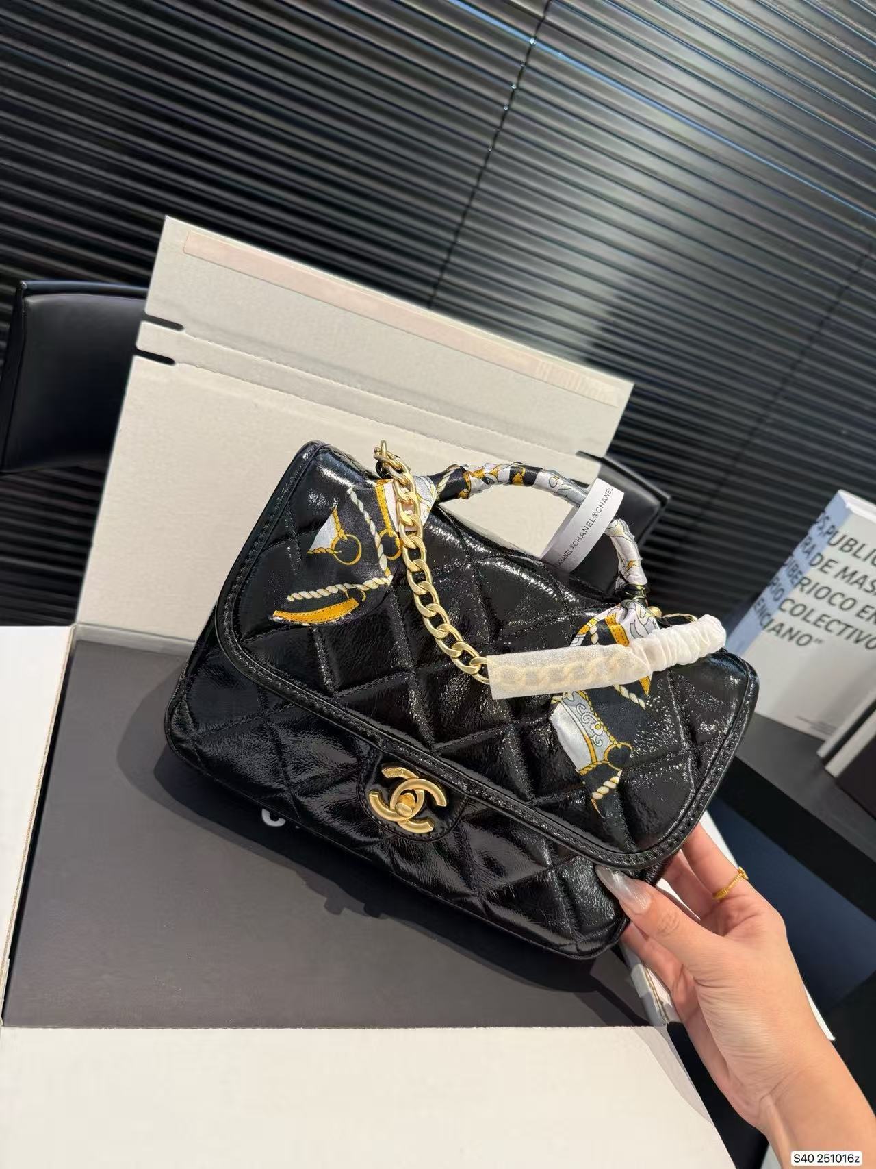 CHANE1 高品質チェーンバックパック【50％割引+送料無料】