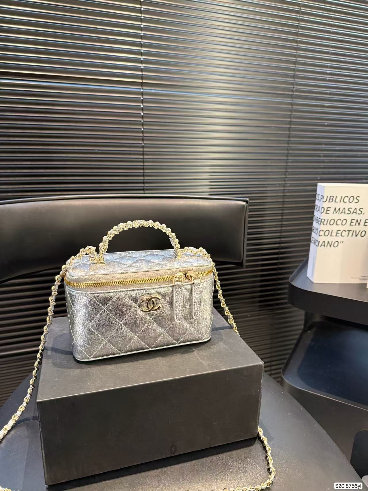 CHANE1 ハンドルチェーン メイクケース【50％割引+送料無料】