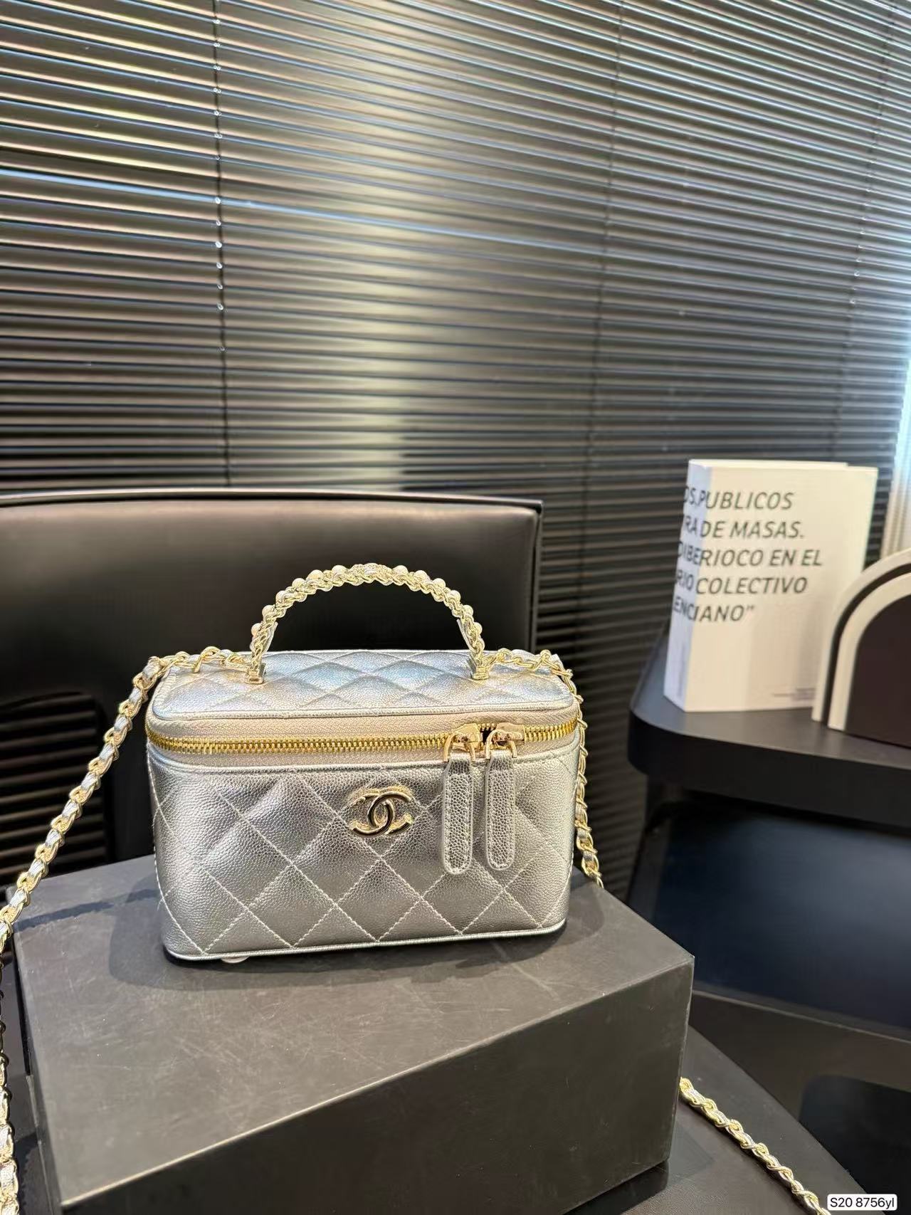 CHANE1 ハンドルチェーン メイクケース【50％割引+送料無料】