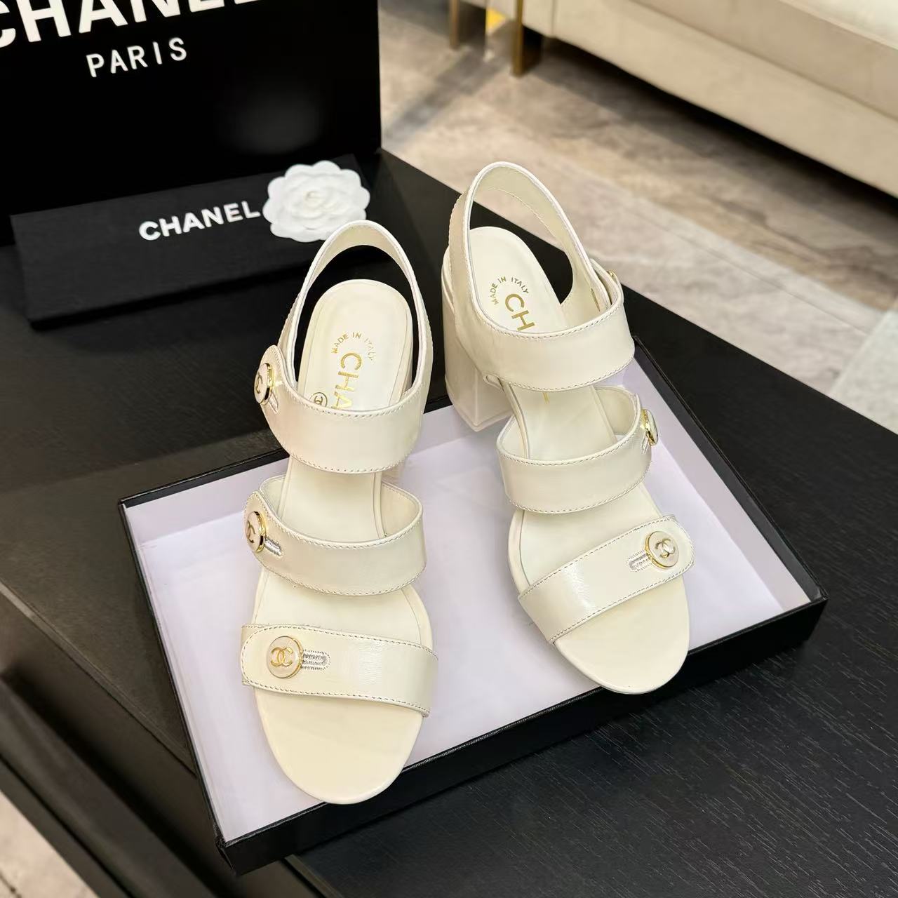 CHANE1 高品質ダブルCボタンハイヒール【50％割引+送料無料】