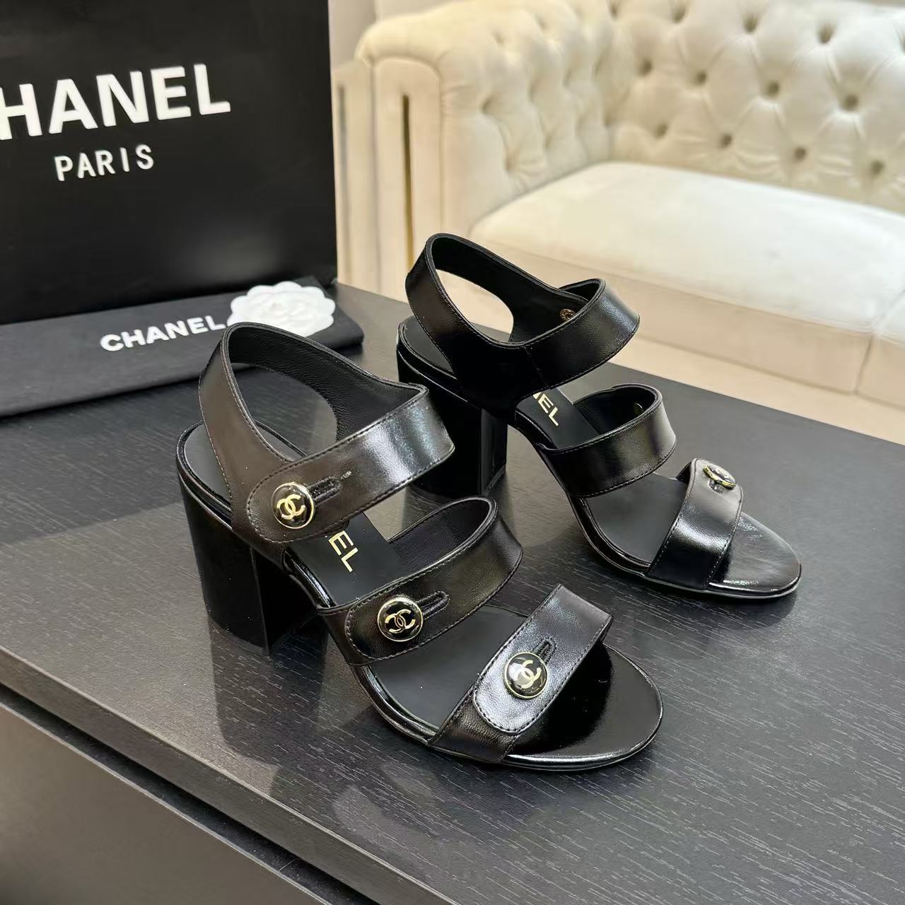 CHANE1 高品質ダブルCボタンハイヒール【50％割引+送料無料】