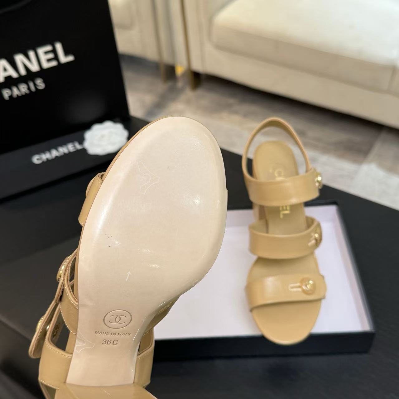 CHANE1 高品質ダブルCボタンハイヒール【50％割引+送料無料】