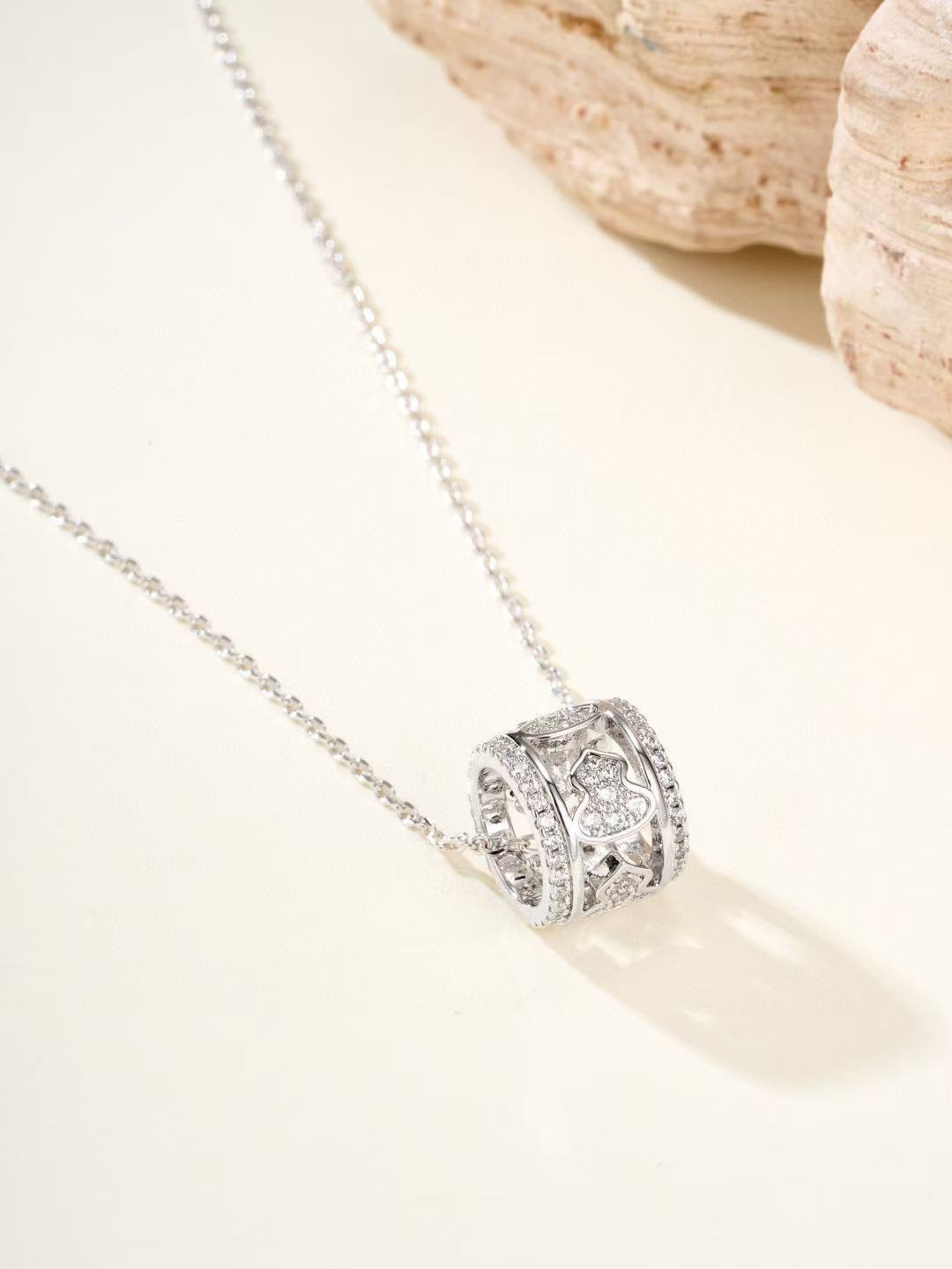 Qeel1n 3Dダイヤモンドスタッズひょうたんネックレス【50％割引+送料無料】