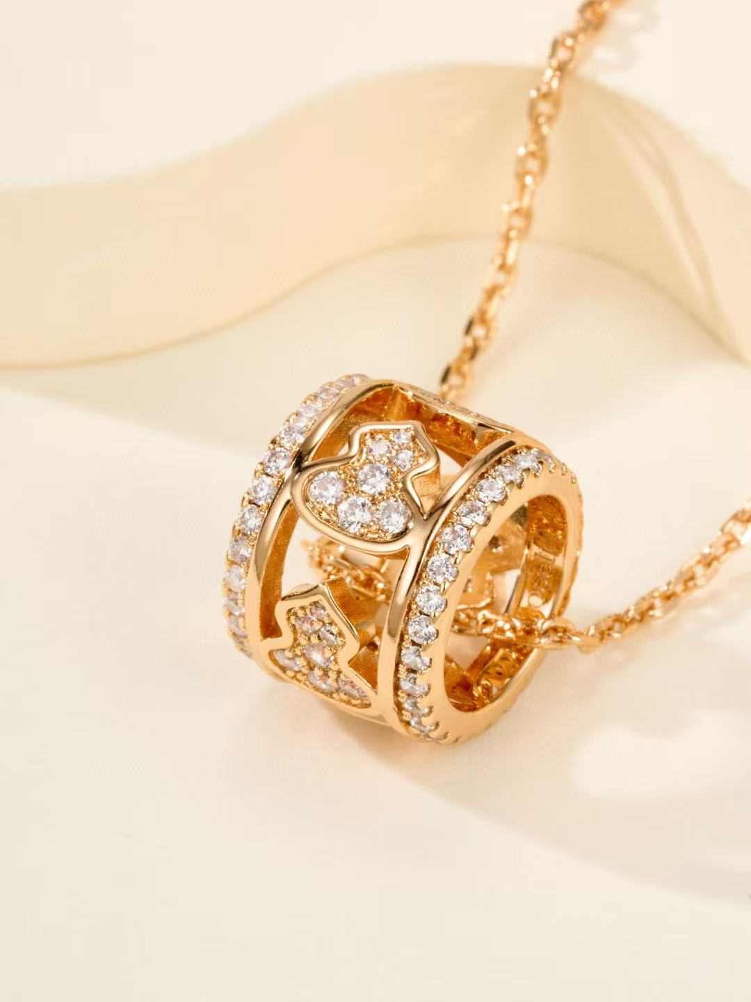 Qeel1n 3Dダイヤモンドスタッズひょうたんネックレス【50％割引+送料無料】