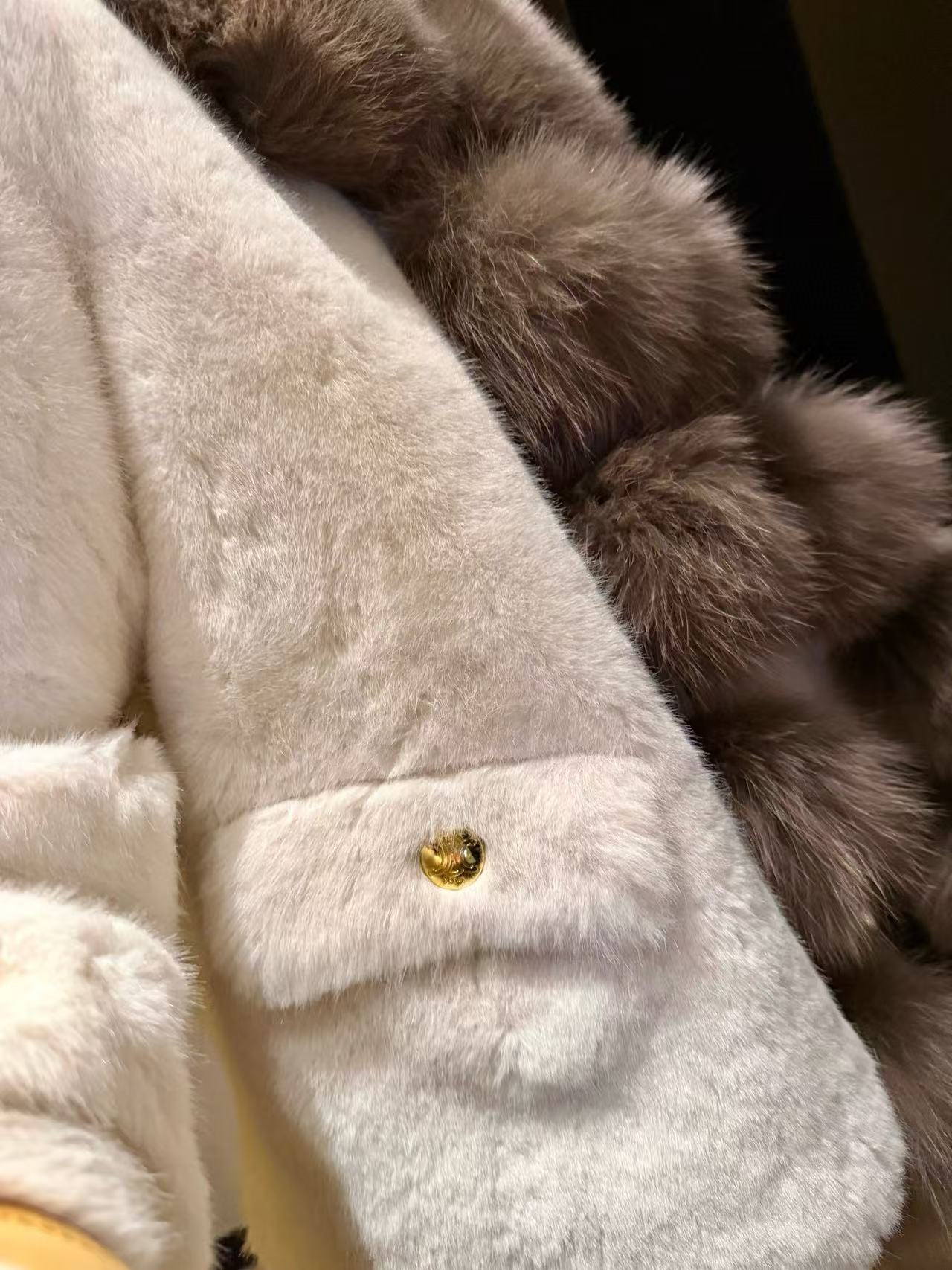 CEL1NE メタルボタン フォックスファーコート【50％割引+送料無料】