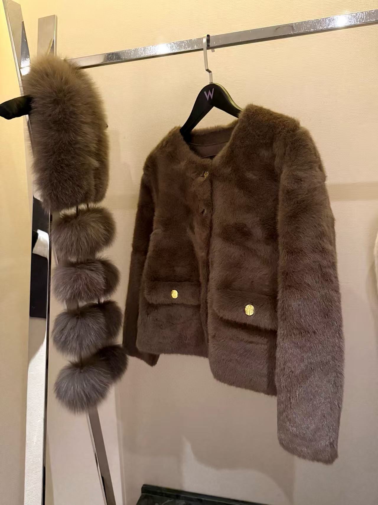 CEL1NE メタルボタン フォックスファーコート【50％割引+送料無料】