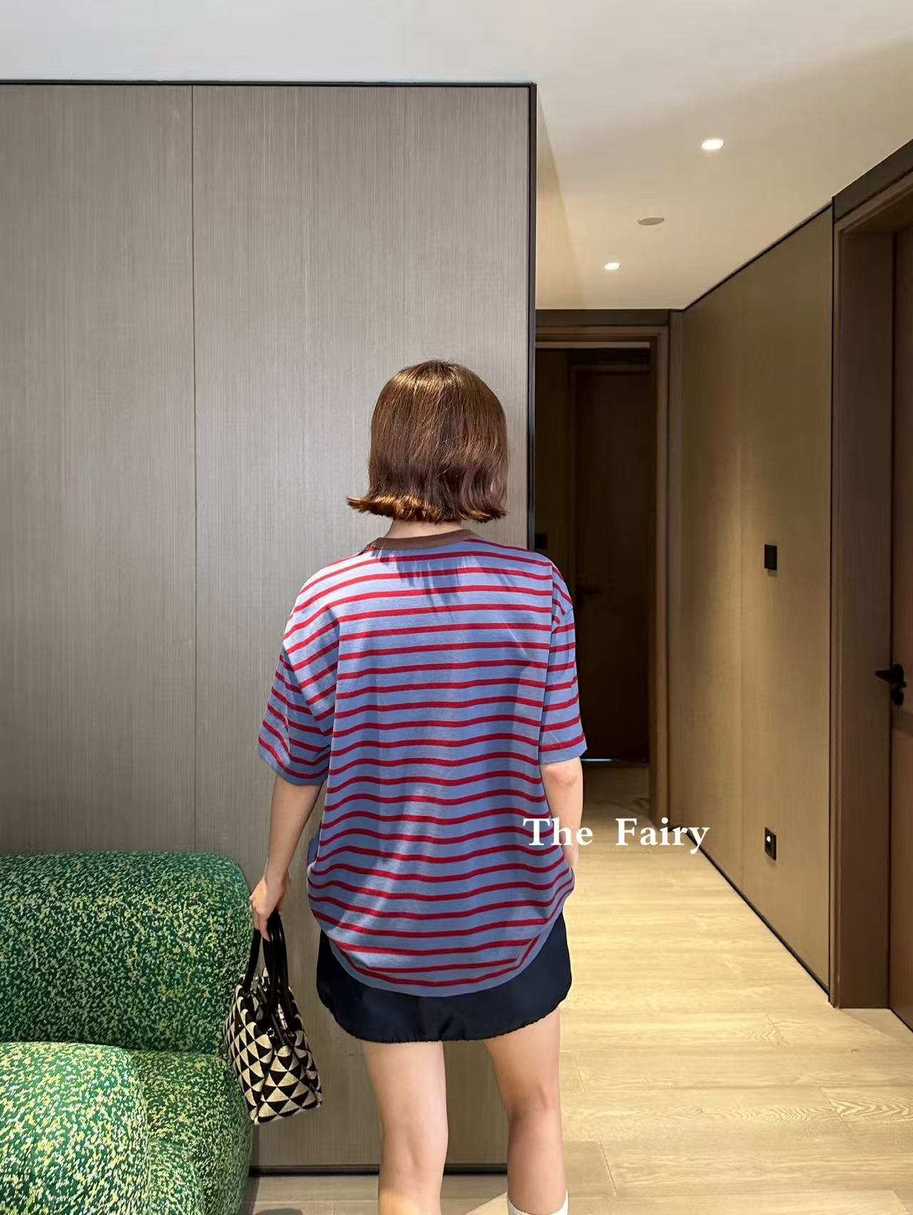 M1UM1U ストライプTシャツ【50％割引+送料無料】