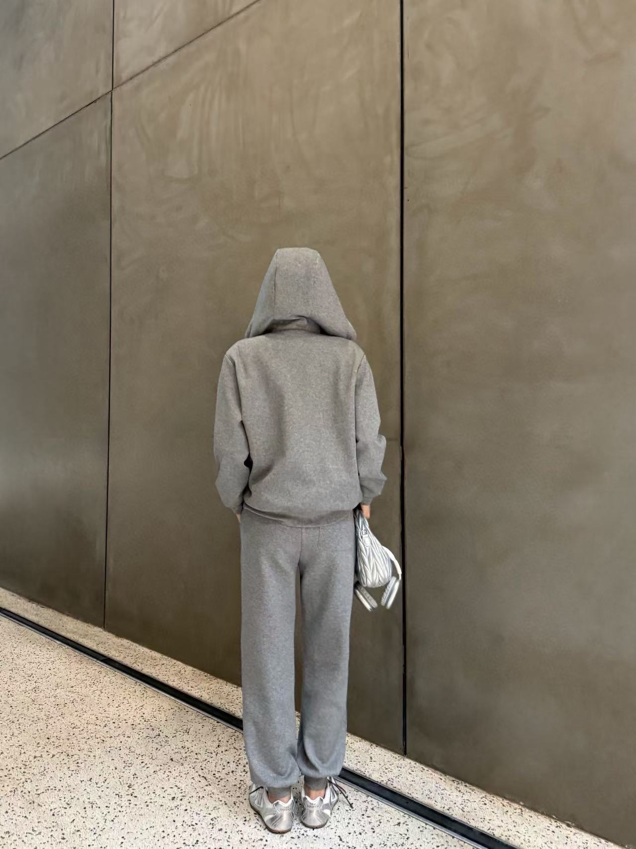 M1UM1U リバーシブルフード付きカジュアルスーツ【50％割引+送料無料】