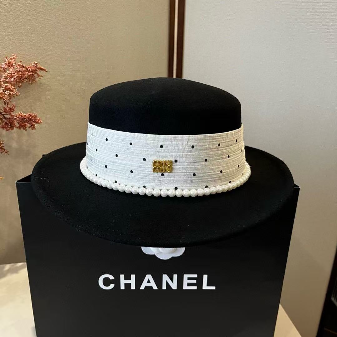 M1UM1U パール ポルカドット フラットトップハット【50％割引+送料無料】