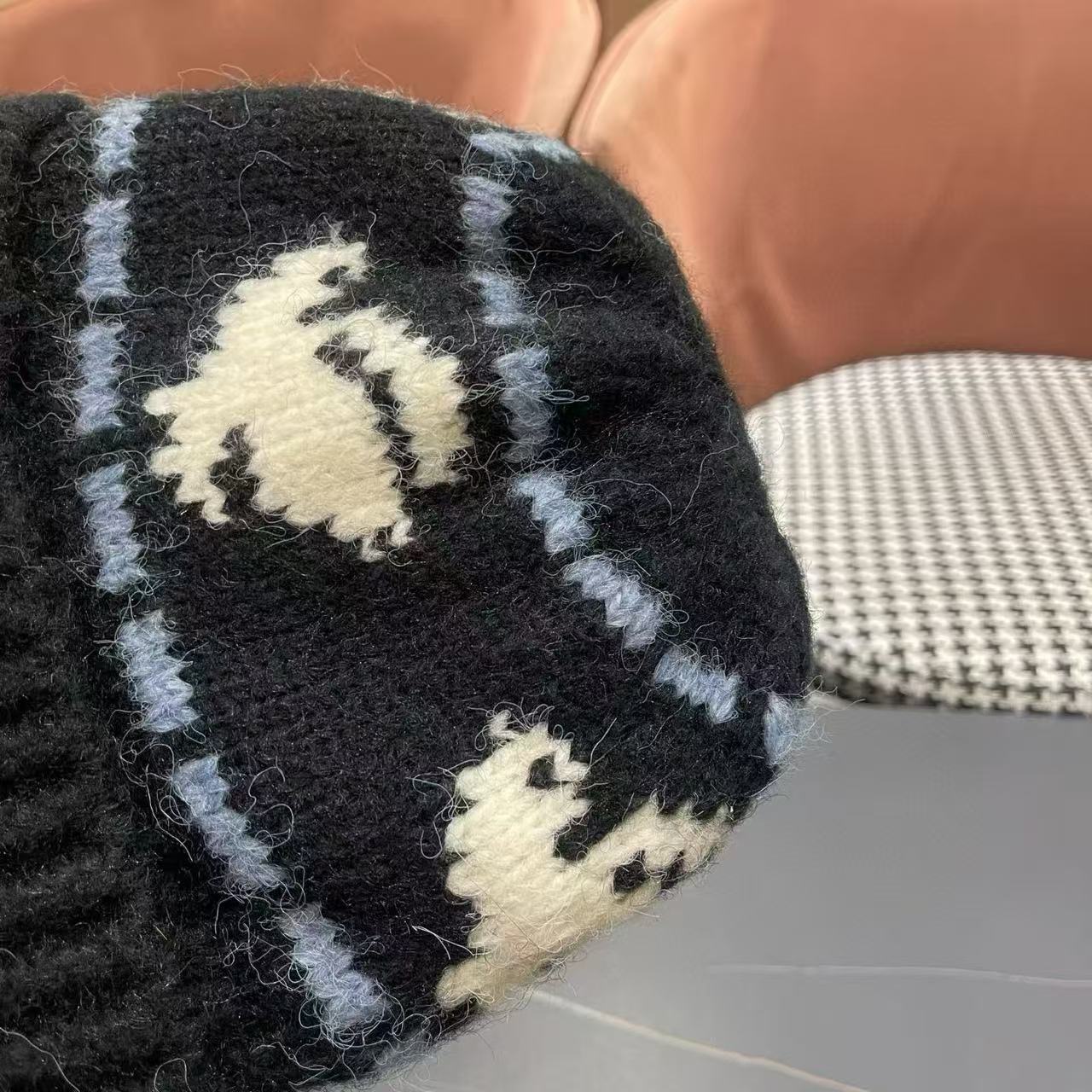 MONCLERプリントニット帽【50％割引+送料無料】