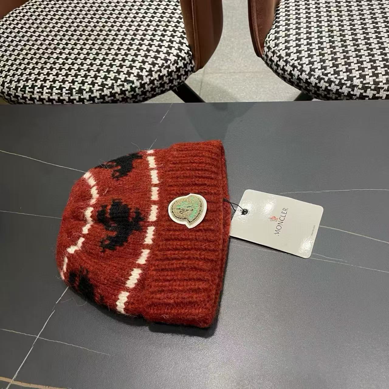 MONCLERプリントニット帽【50％割引+送料無料】