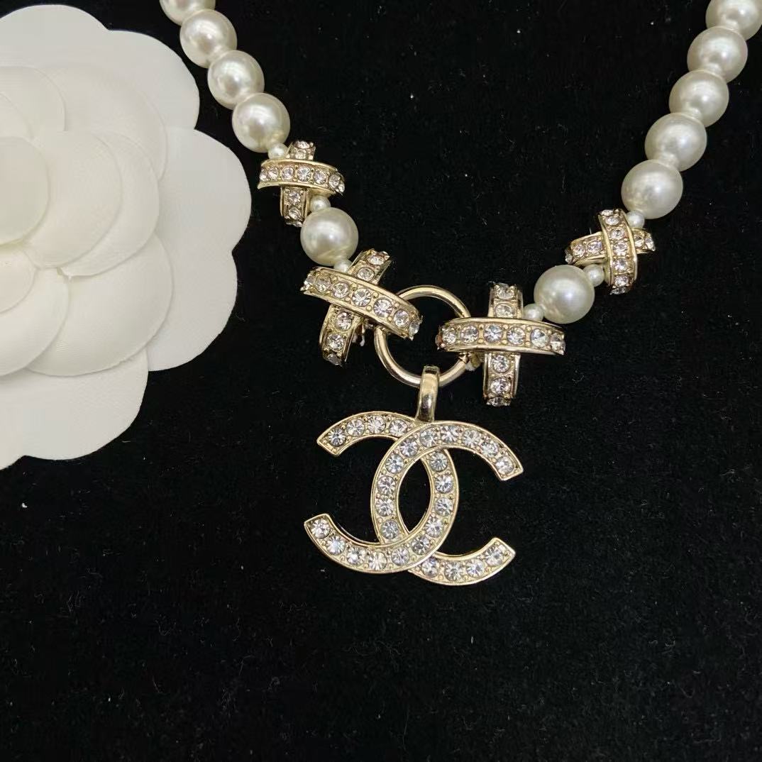CHANE1 ダブルC パール＆ダイヤモンドネックレス【50％割引+送料無料】