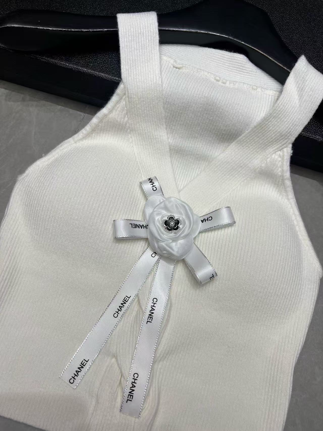 CHANE1 カメリアボウウールベスト【50％割引+送料無料】