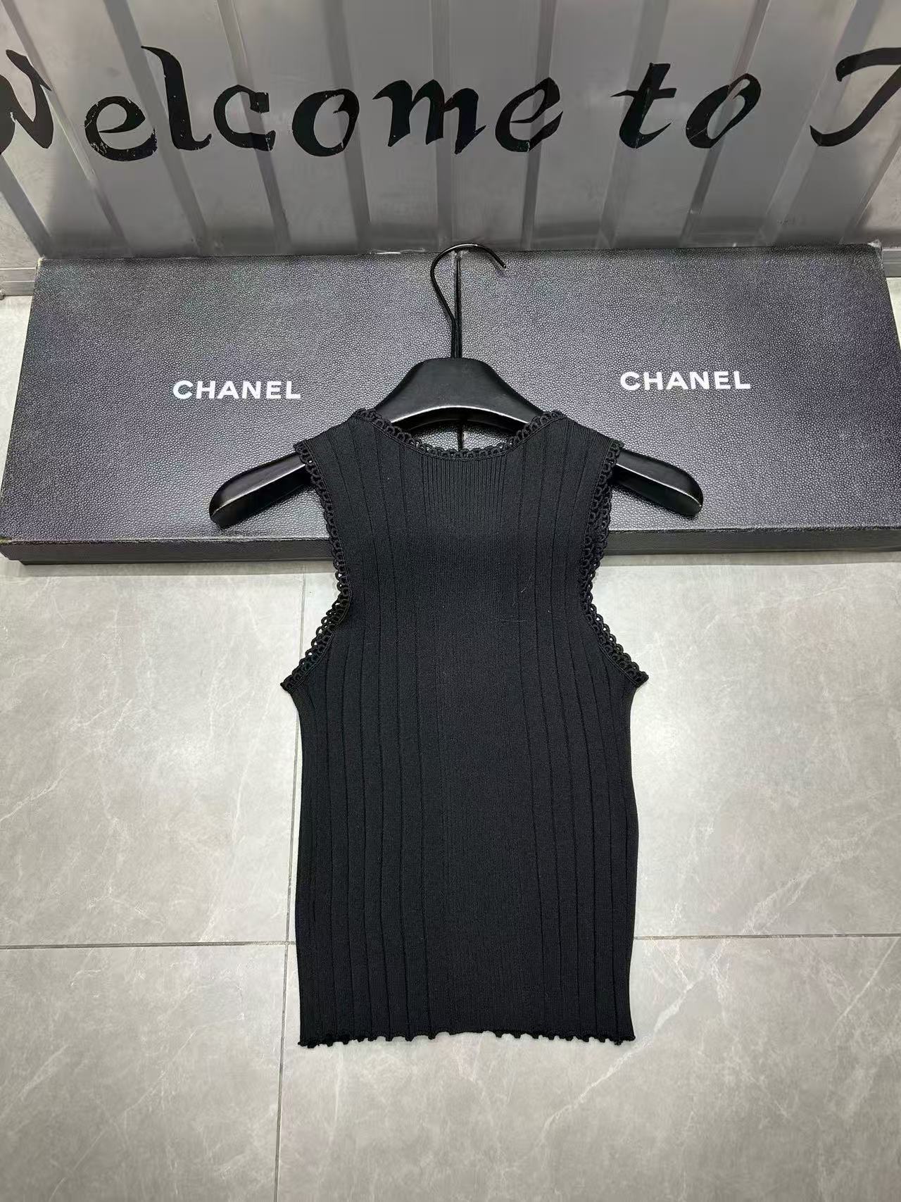 M1UM1U レーストリムウールベスト【50％割引+送料無料】