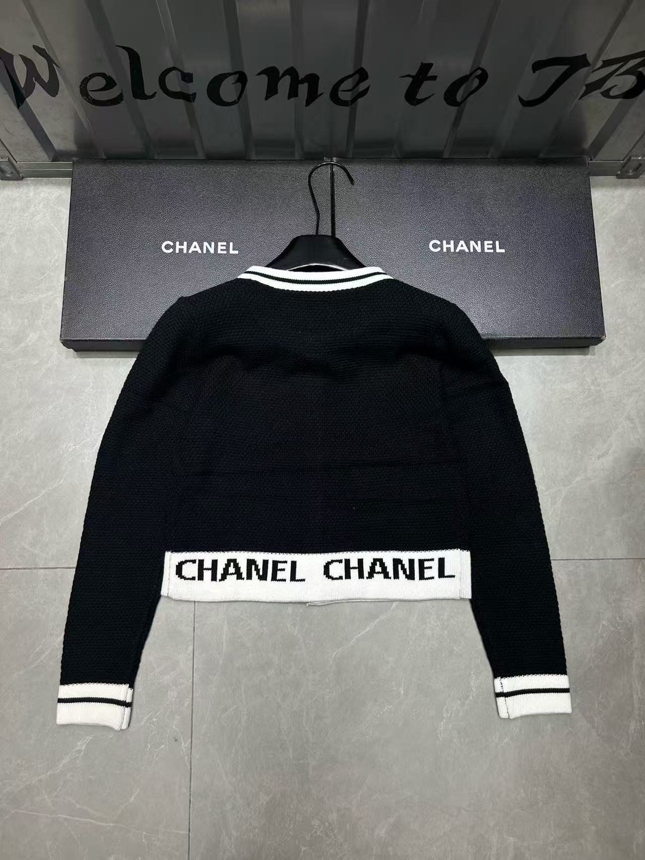 CHANE1 ダブルCレターウールカーディガン【50％割引+送料無料】