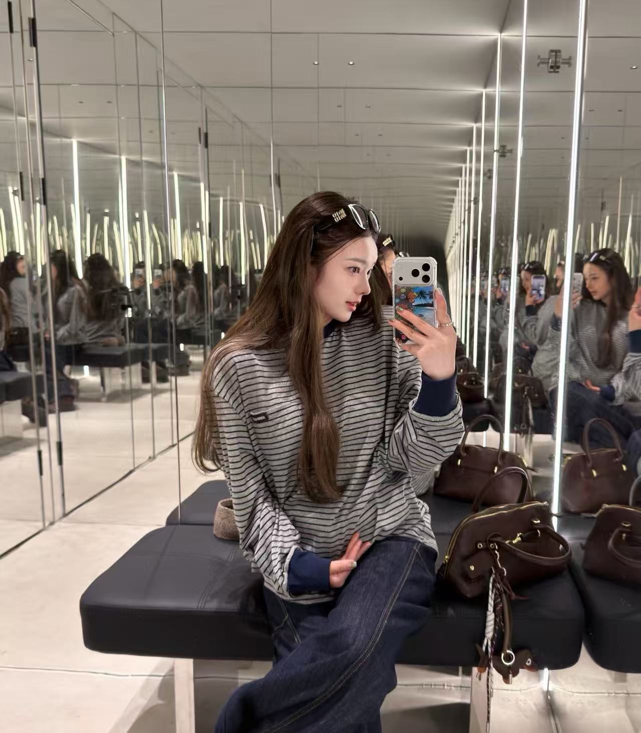 M1UM1U ストライプレター ロングスリーブTシャツ【50％割引+送料無料】