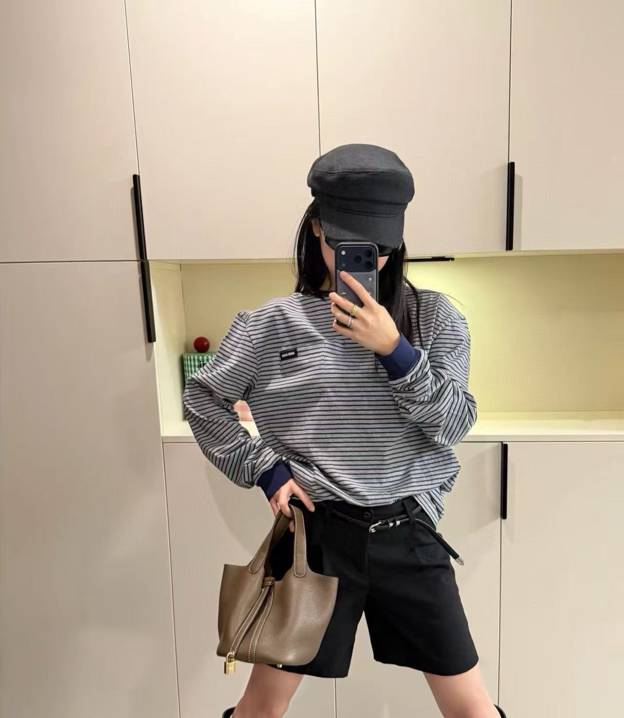 M1UM1U ストライプレター ロングスリーブTシャツ【50％割引+送料無料】