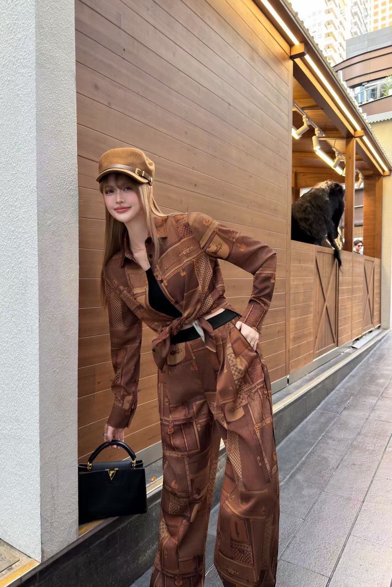 LVプリントシャツとパンツのツーピースセット【50％割引+送料無料】