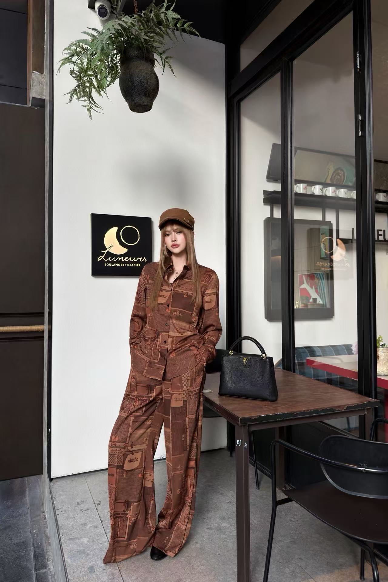 LVプリントシャツとパンツのツーピースセット【50％割引+送料無料】