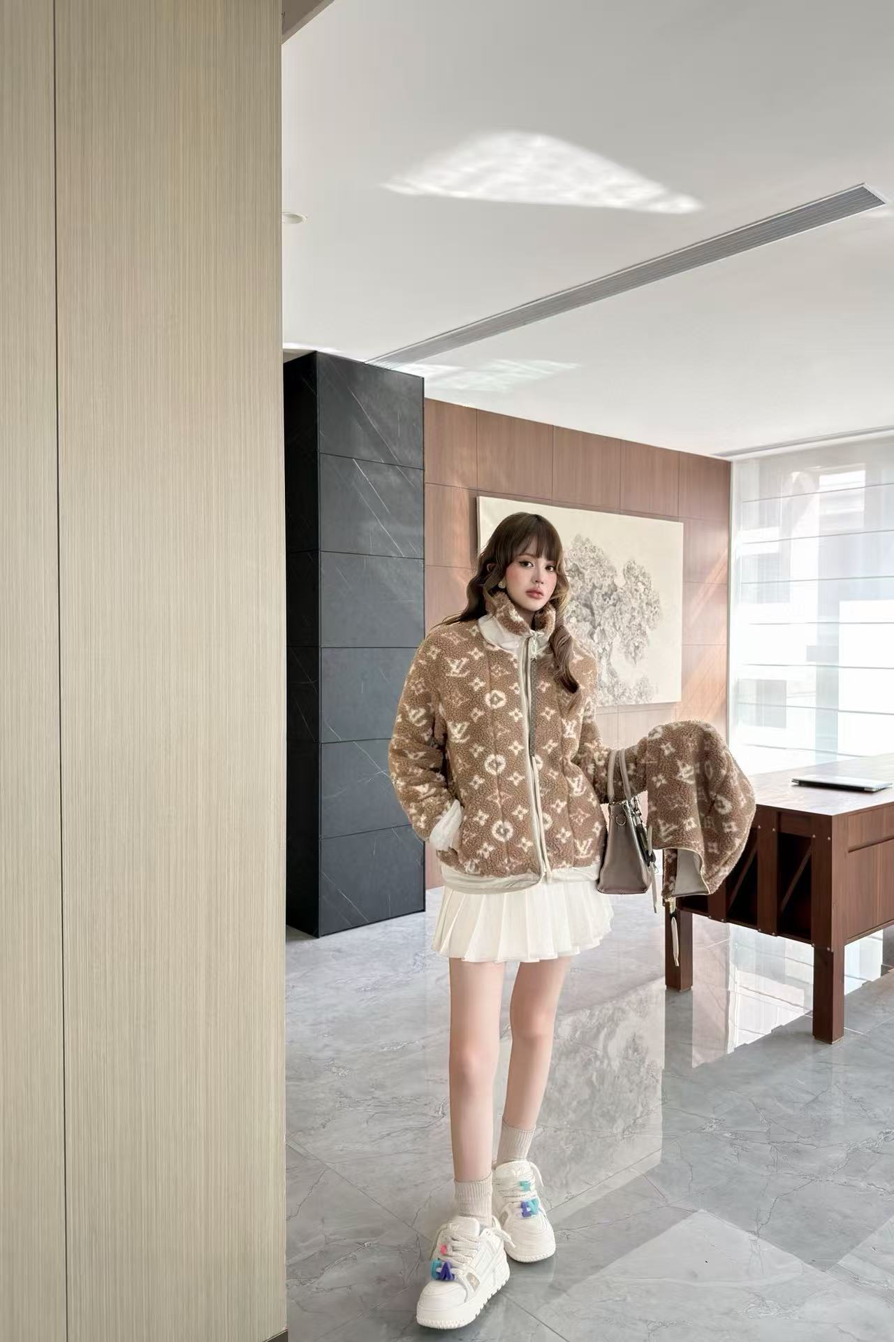 LVプリントシアリングフードジャケット【50％割引+送料無料】