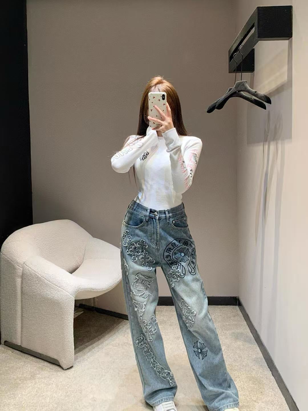 Chr0me Hearts刺繍入りジーンズ【50％割引+送料無料】