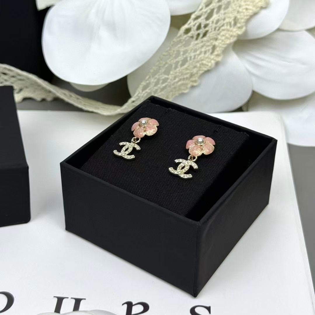 CHANE1 フラワー ダイヤモンドスタッズ ダブルC スタッドピアス【50％割引+送料無料】