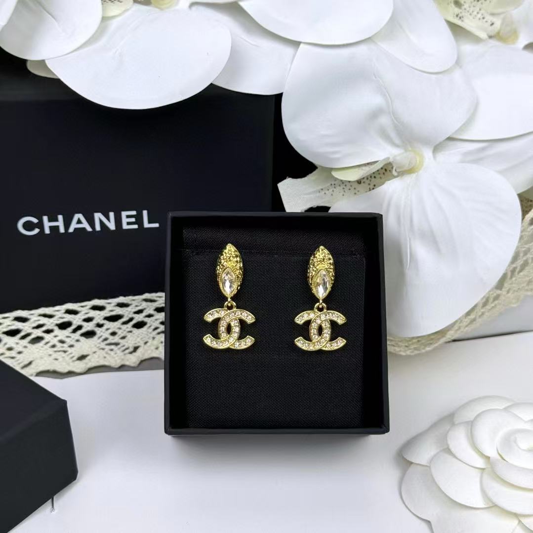 CHANE1 ダブルC ダイヤモンド スタッドピアス【50％割引+送料無料】