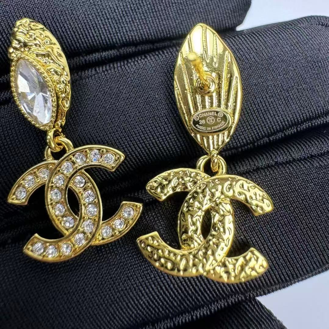CHANE1 ダブルC ダイヤモンド スタッドピアス【50％割引+送料無料】