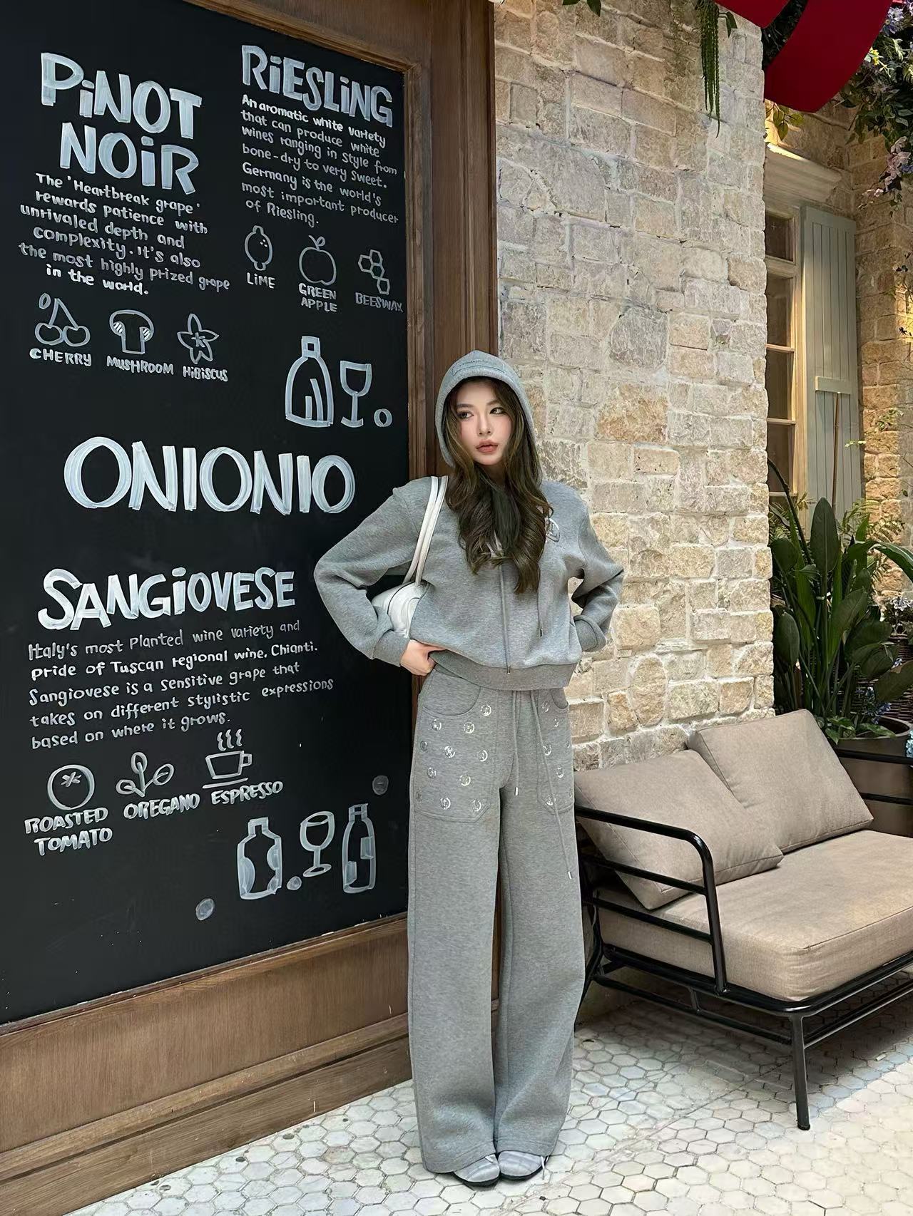 LVパーカーとパンツのツーピースセット【50％割引+送料無料】