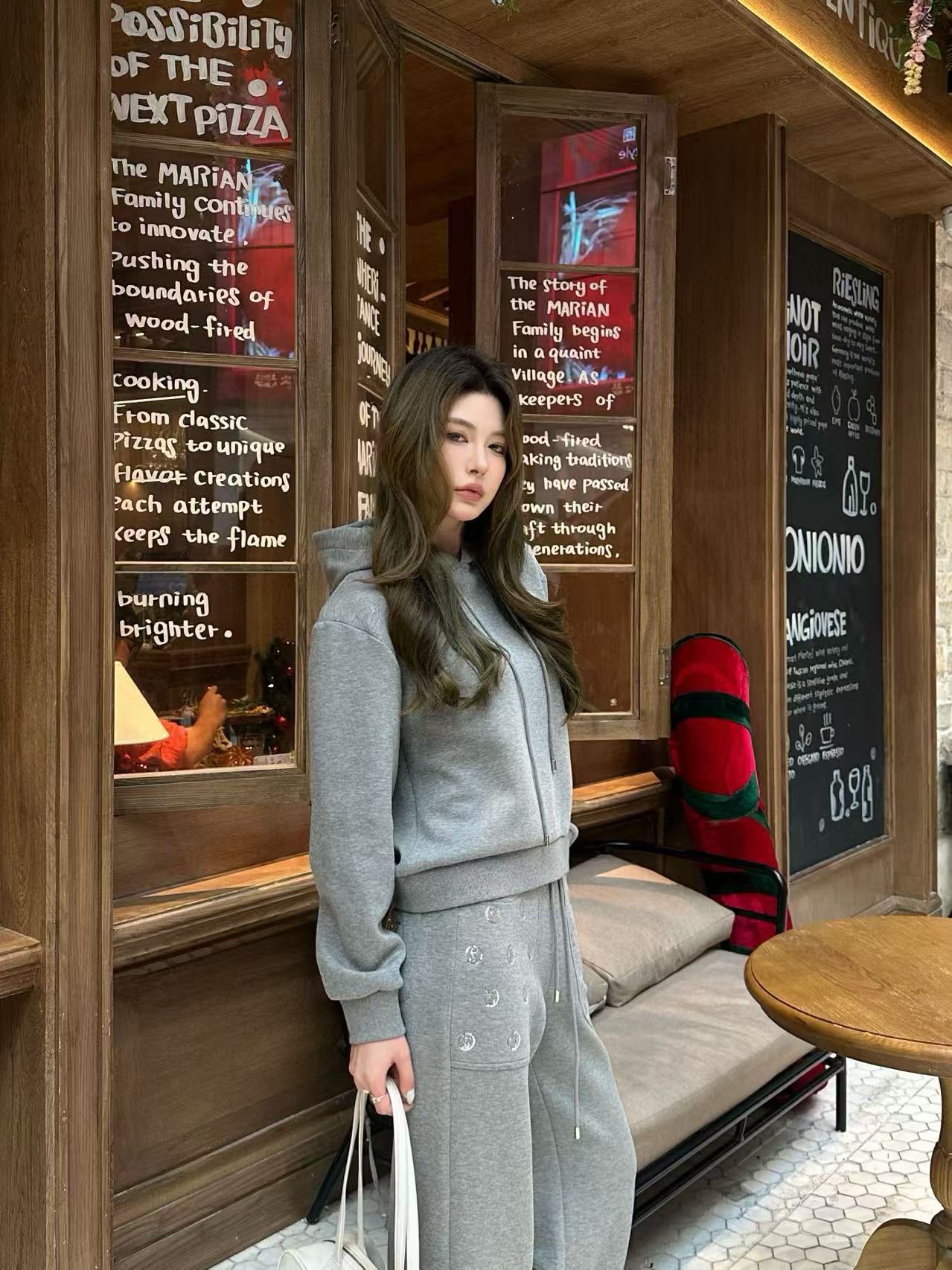 LVパーカーとパンツのツーピースセット【50％割引+送料無料】