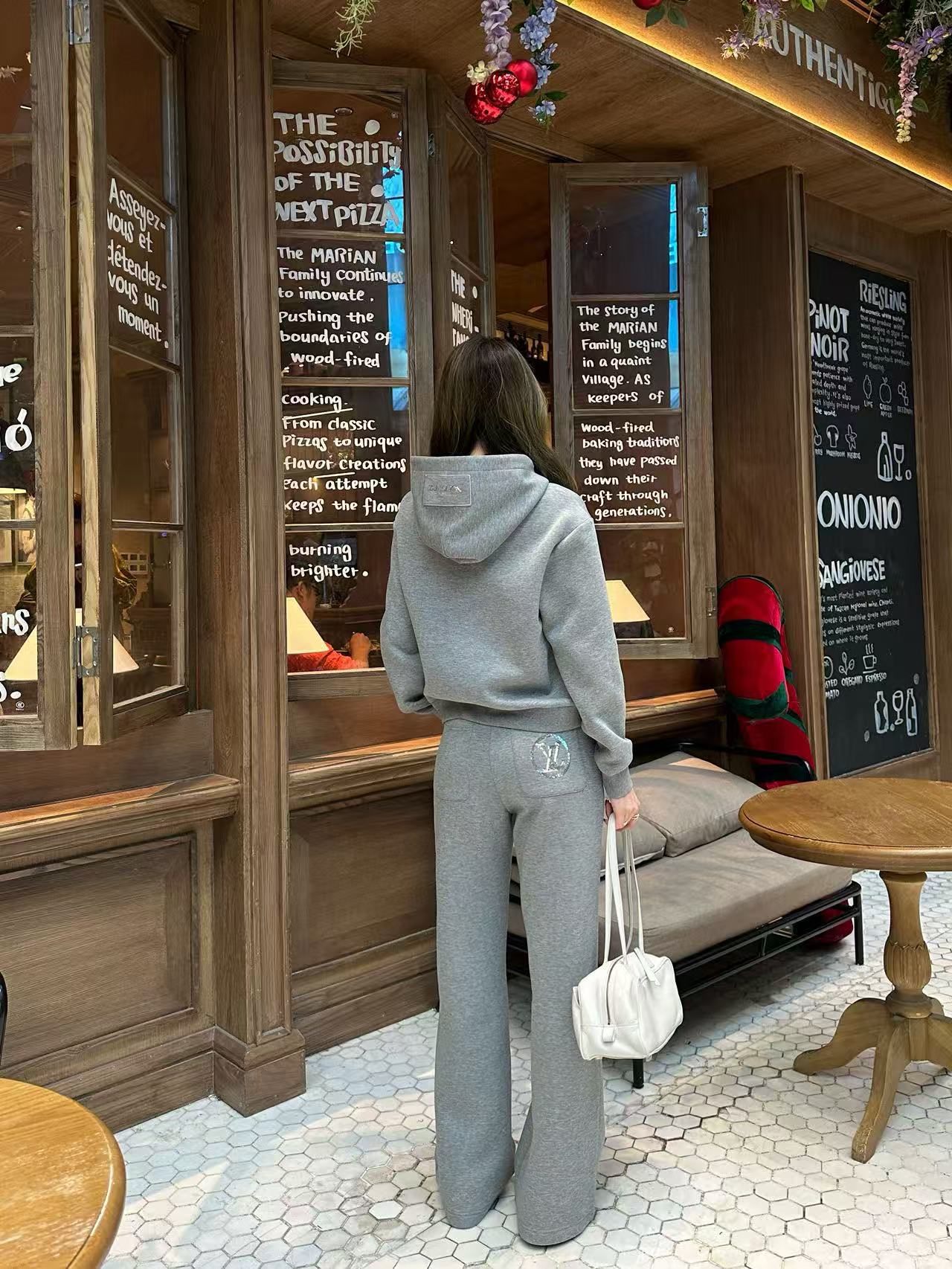 LVパーカーとパンツのツーピースセット【50％割引+送料無料】