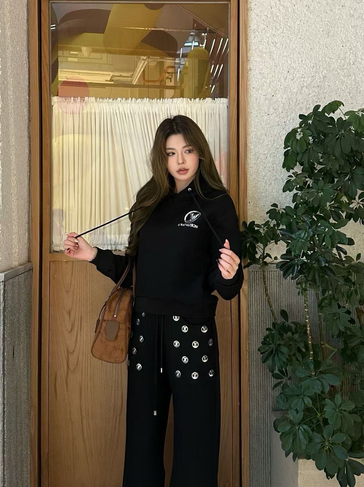 LVパーカーとパンツのツーピースセット【50％割引+送料無料】