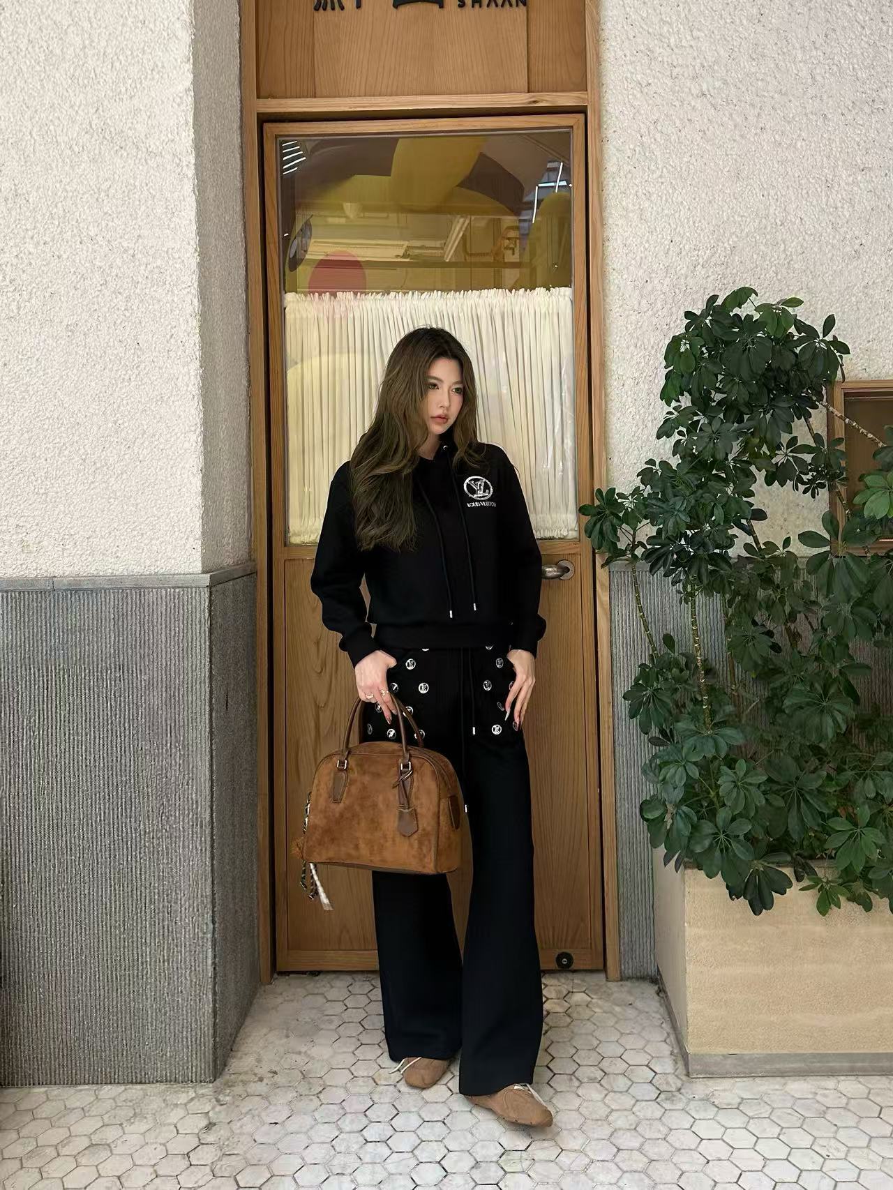 LVパーカーとパンツのツーピースセット【50％割引+送料無料】