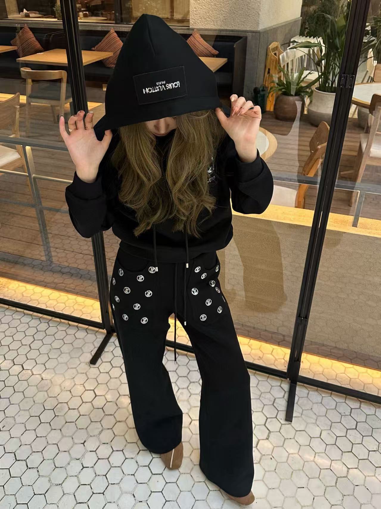 LVパーカーとパンツのツーピースセット【50％割引+送料無料】