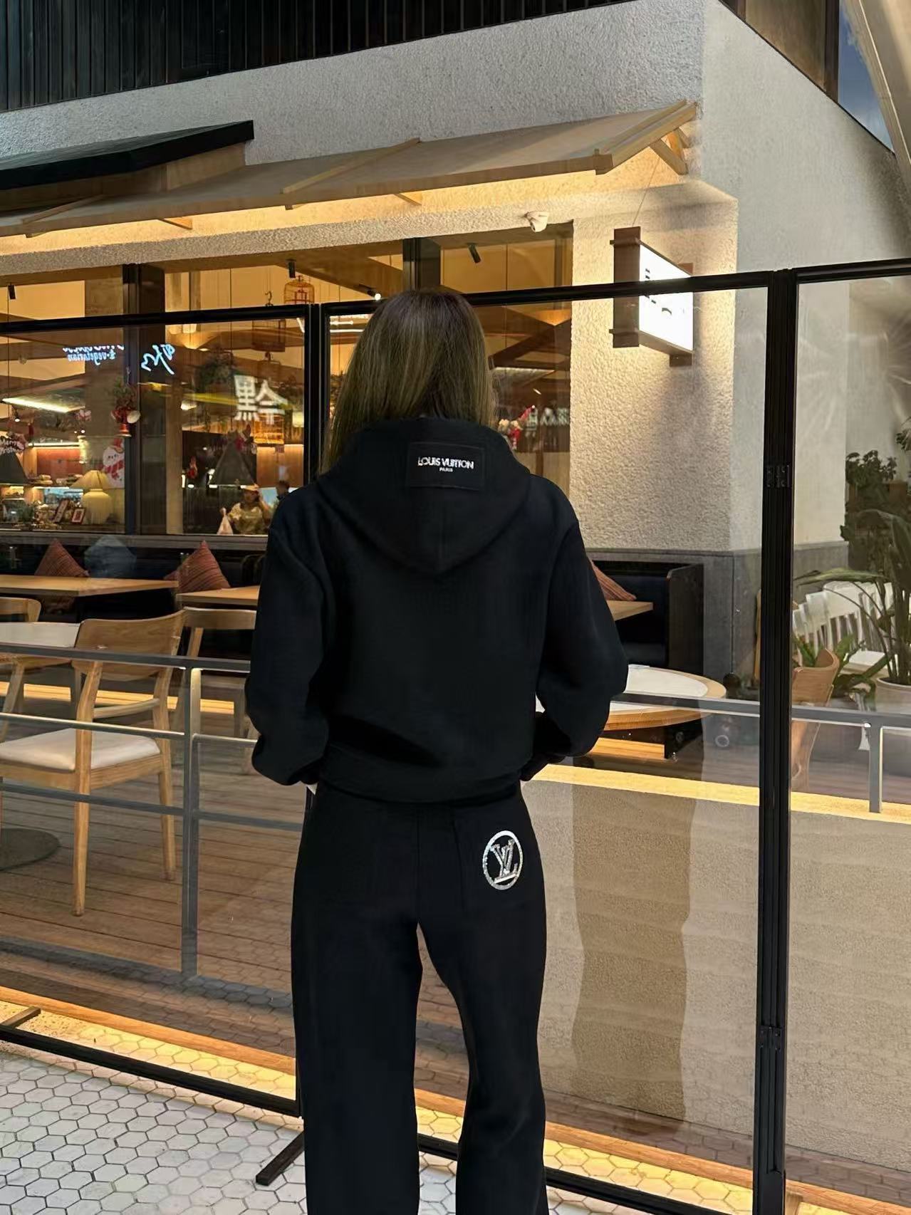 LVパーカーとパンツのツーピースセット【50％割引+送料無料】