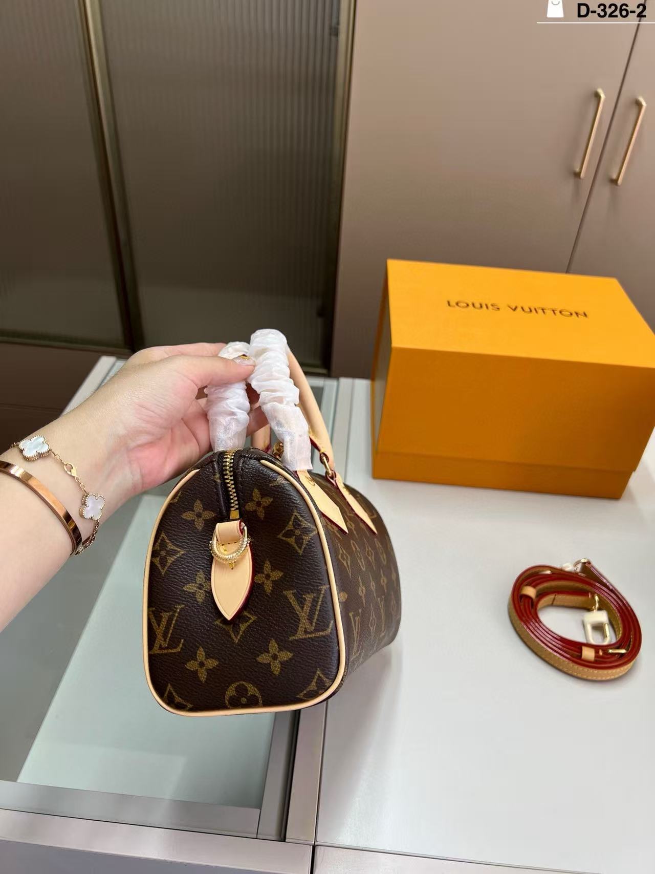 LVの高品質プリントハンドバッグ【50％割引+送料無料】