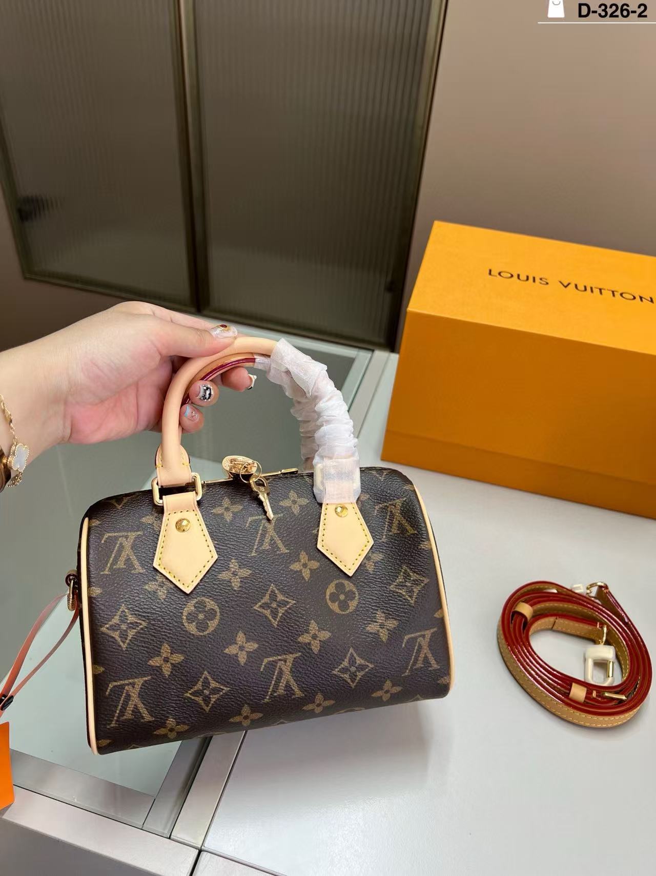 LVの高品質プリントハンドバッグ【50％割引+送料無料】