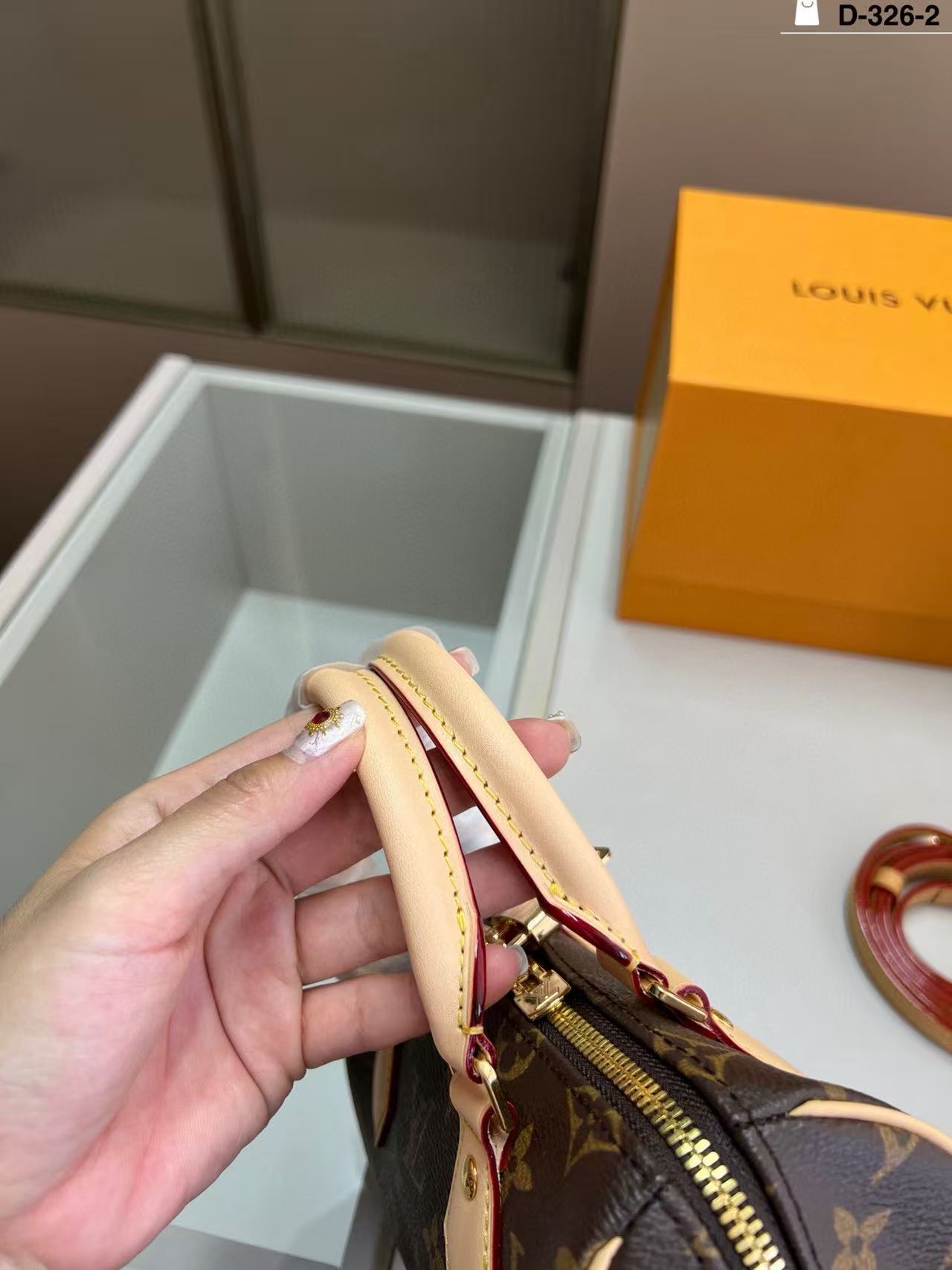 LVの高品質プリントハンドバッグ【50％割引+送料無料】