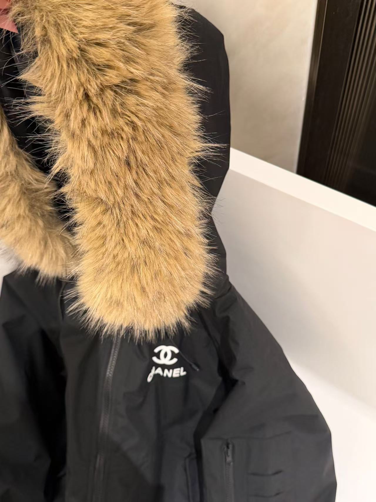 CHANE1 ファーカラーフードジャケット【50％割引+送料無料】