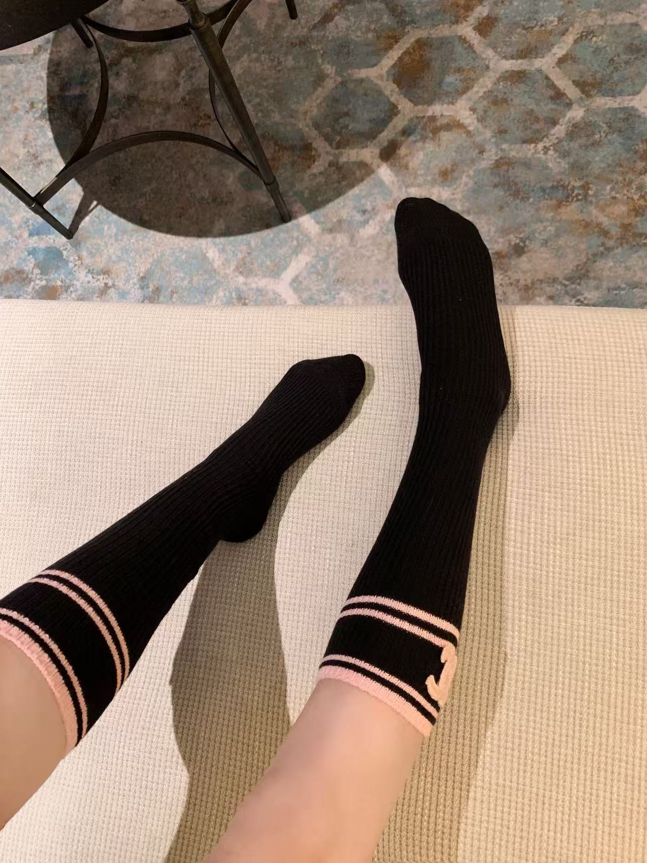 CHANE1 フード付きフリーススウェットシャツ + ソックス ツーピースセット【50％割引+送料無料】