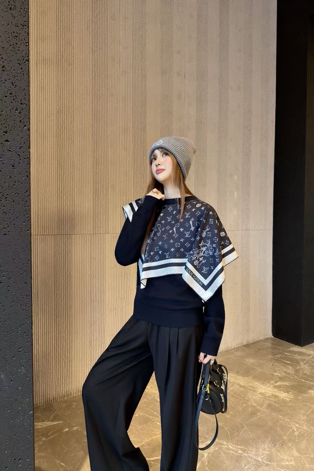 LVプリントスウェットシャツ【50％割引+送料無料】