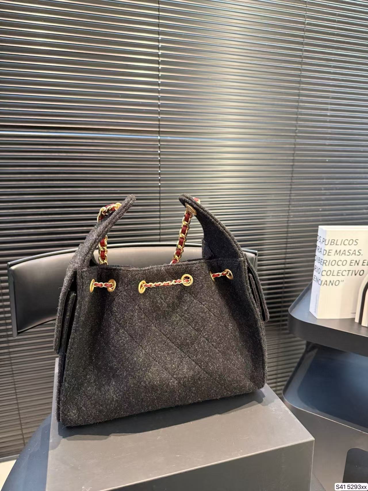 CHANE1 チェーントートバッグ【50％割引+送料無料】