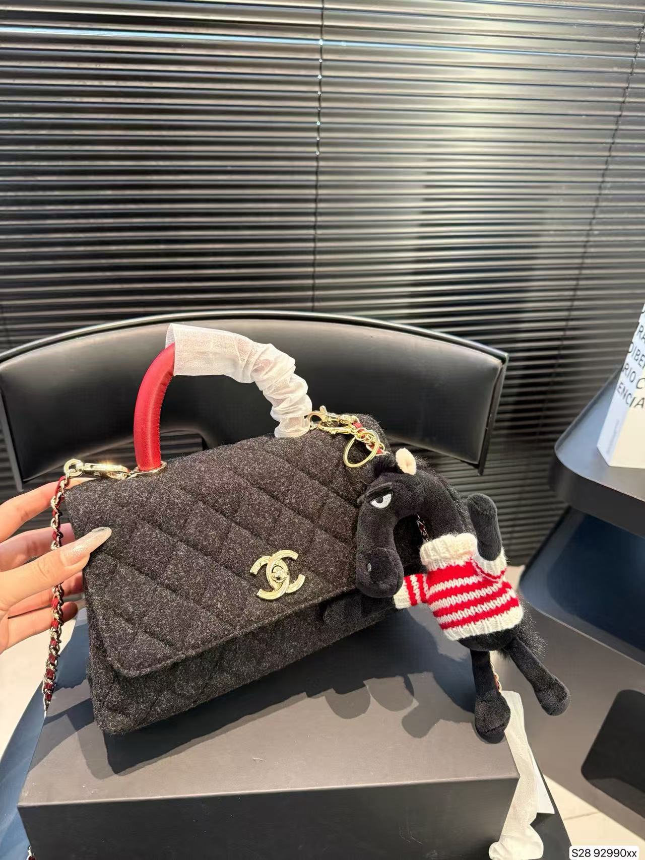 CHANE1 ウールチェーンハンドバッグ【50％割引+送料無料】
