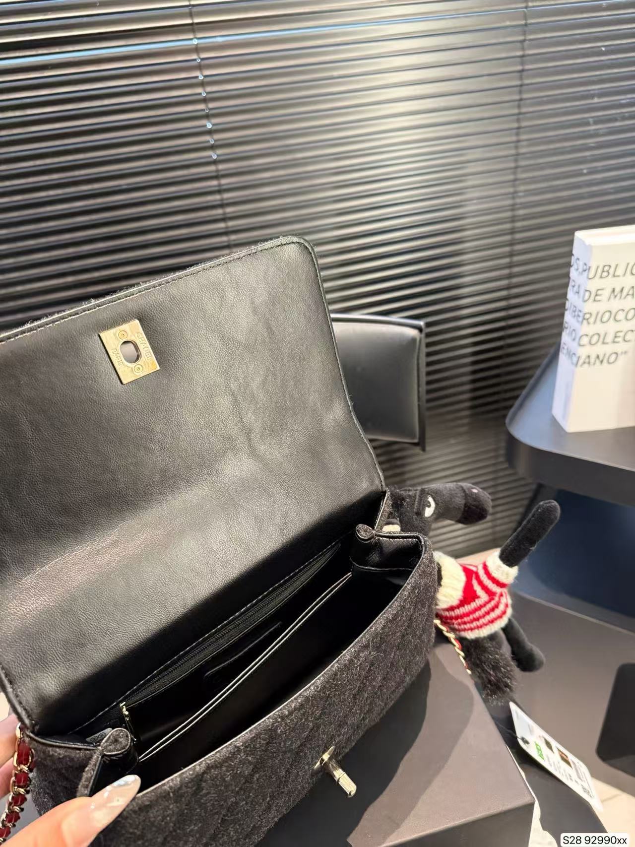 CHANE1 ウールチェーンハンドバッグ【50％割引+送料無料】