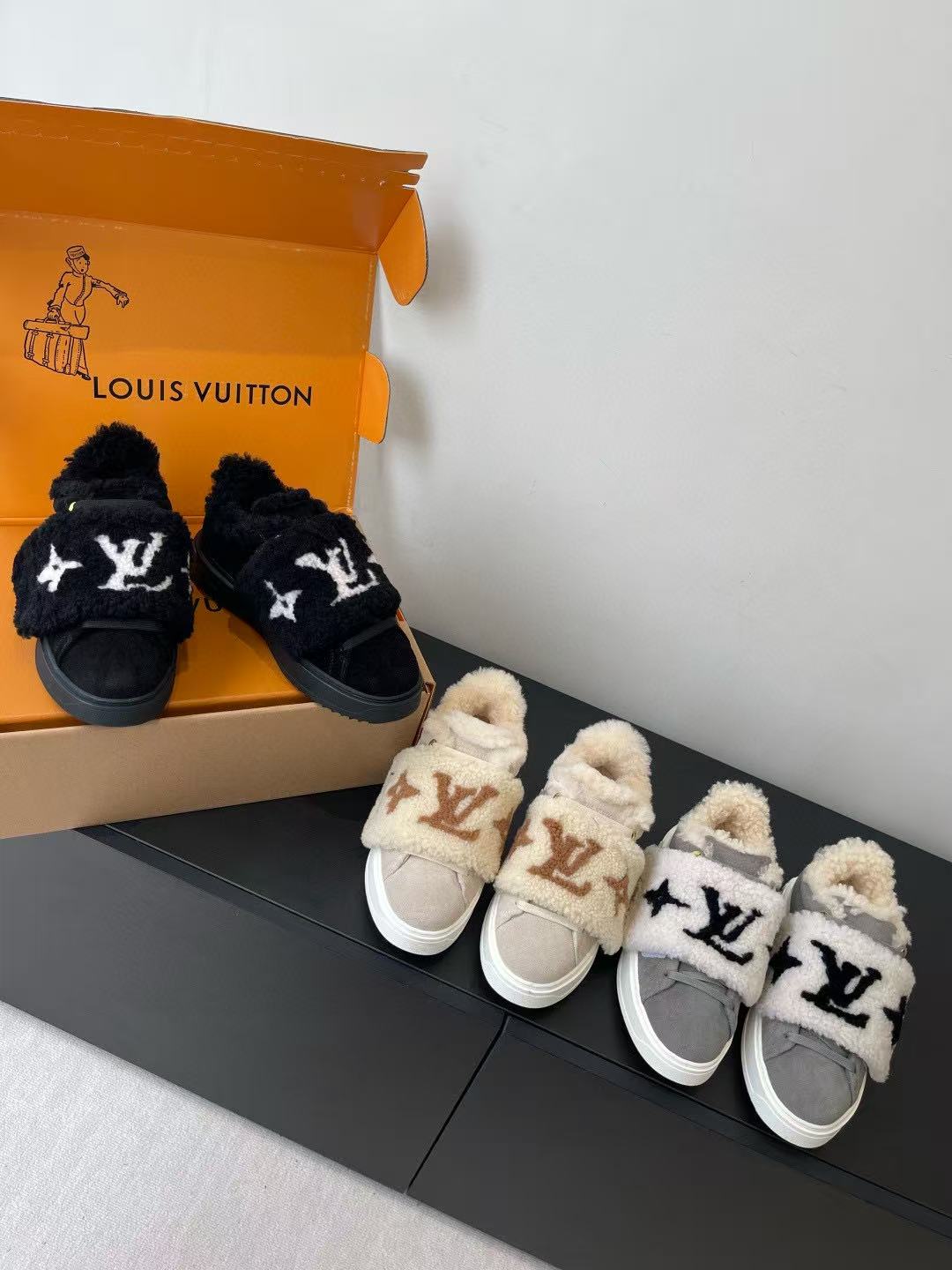 LVの高品質ウールプラットフォームカジュアルシューズ【50％割引+送料無料】